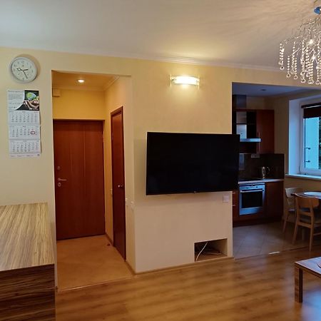 Quiet Dzelzavas Street Apartment Riga Dış mekan fotoğraf