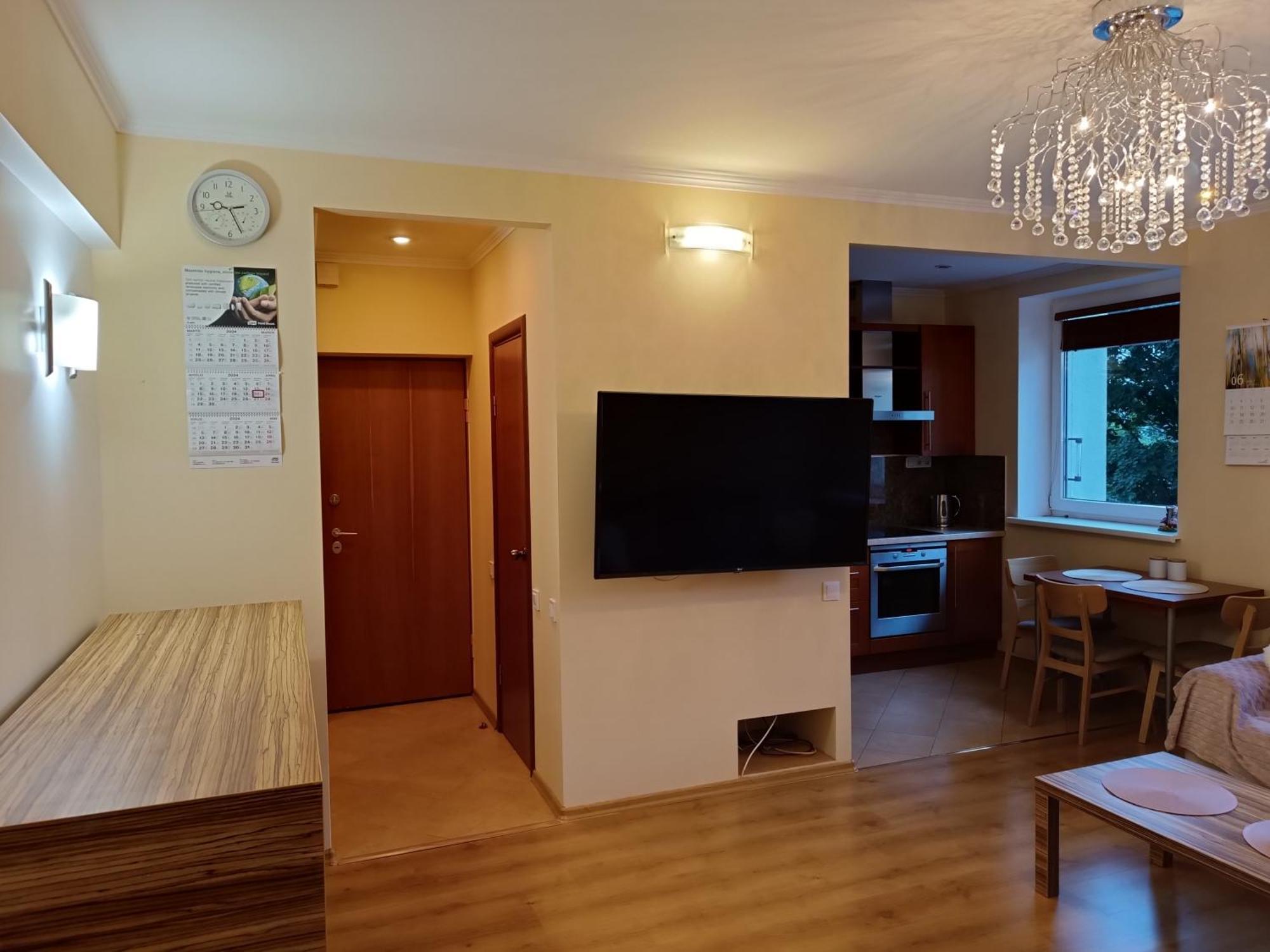 Quiet Dzelzavas Street Apartment Riga Dış mekan fotoğraf